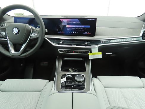 New 2026 BMW X5 sDrive40i w/ Premium Package image 13