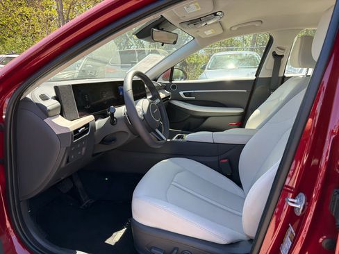 Certified 2025 Hyundai Sonata SEL FWD image 5