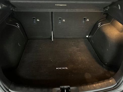 Used 2020 Nissan Kicks SV image 18