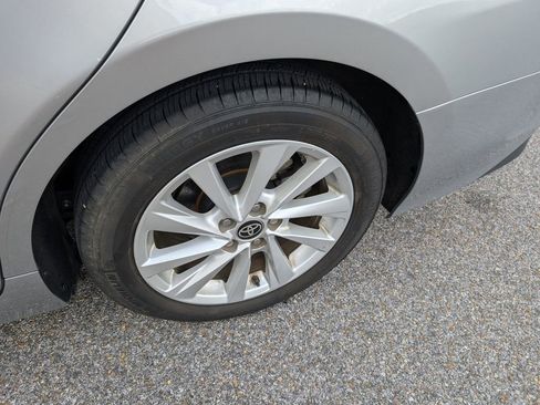 Used 2024 Toyota Camry LE FWD image 9