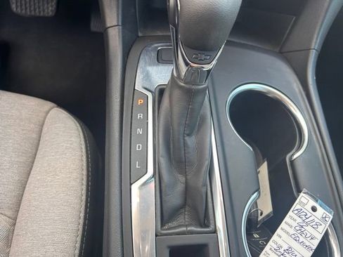 Used 2022 Chevrolet Equinox LS AWD/4WD image 29