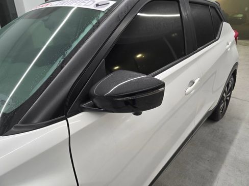 Used 2020 Nissan Kicks SR w/ SR Premium Package image 11