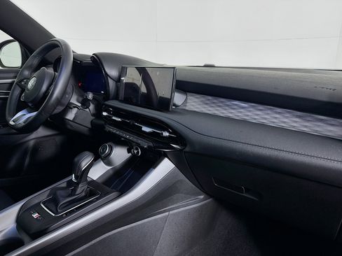 Used 2024 Alfa Romeo Tonale Ti w/ Active Assist Package image 29