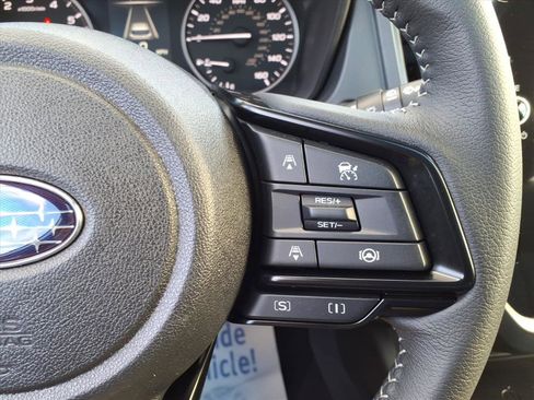 Certified 2025 Subaru Forester Premium image 17