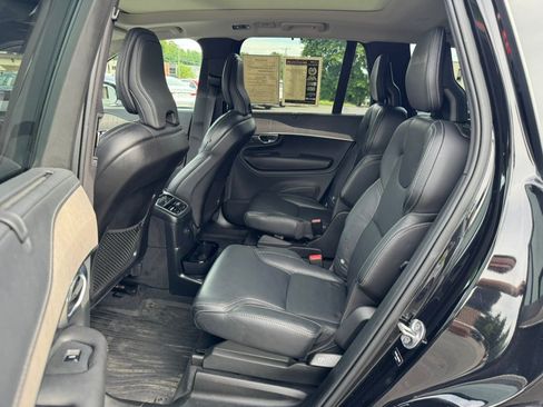 Used 2022 Volvo XC90 T8 Inscription w/ Advanced Package AWD/4WD image 13