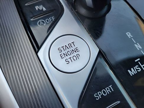 Used 2020 BMW X6 xDrive40i w/ Premium Package image 27