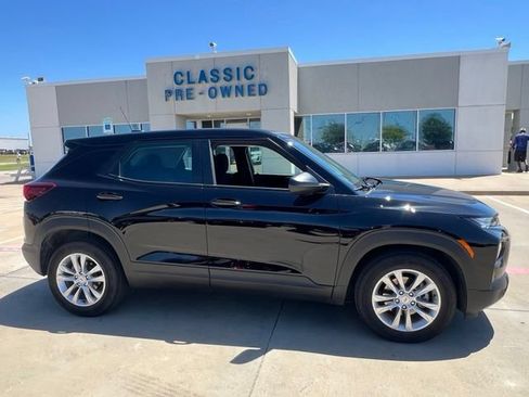 Used 2021 Chevrolet TrailBlazer LS FWD image 6