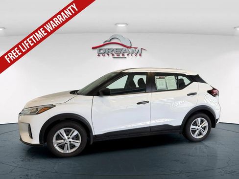 Used 2025 Nissan Kicks Play S FWD image 18