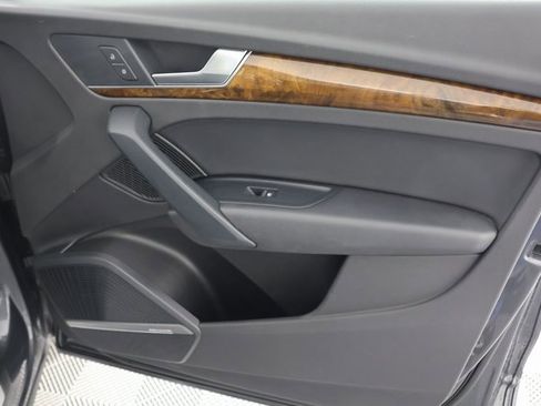 Used 2018 Audi Q5 2.0T Premium Plus w/ Premium Plus Package image 29