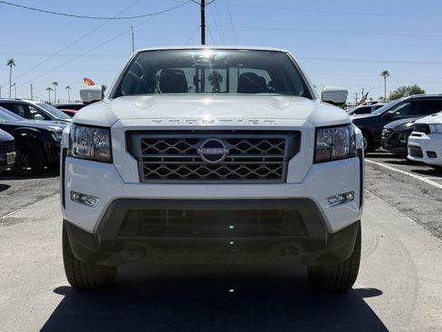 Used 2024 Nissan Frontier SV w/ SV Convenience Package image 15