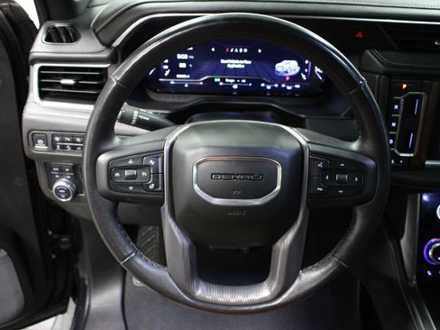 Used 2023 GMC Yukon Denali Ultimate AWD/4WD image 19