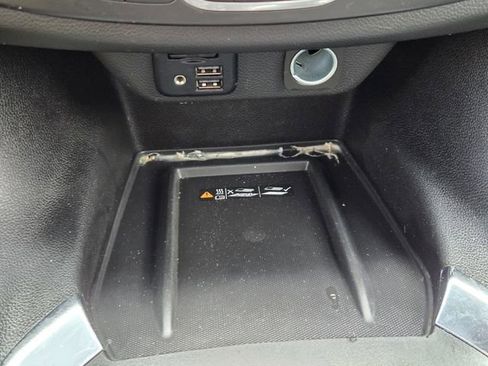 Used 2023 Chevrolet Traverse RS image 23