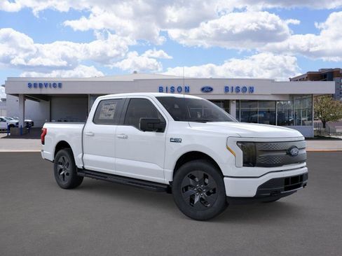 New 2025 Ford F150 Lightning Flash AWD/4WD image 7