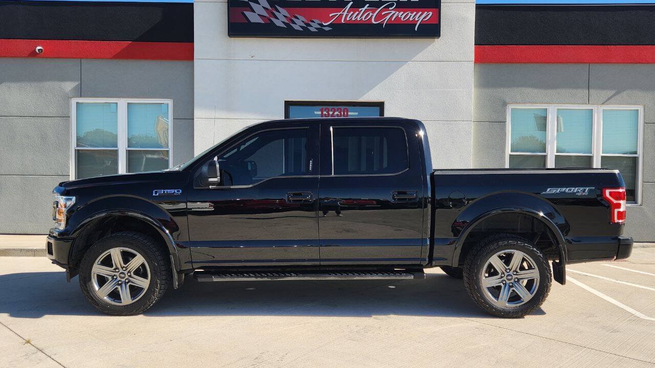 Used 2018 Ford F150 XLT w/ Equipment Group 302A Luxury AWD/4WD image 3