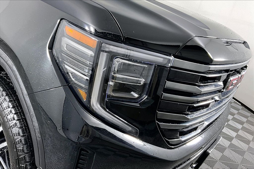 Used 2026 GMC Sierra 1500 AT4 w/ AT4 Premium Package AWD/4WD image 30