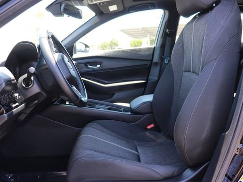 Used 2025 Honda Accord Sport image 12