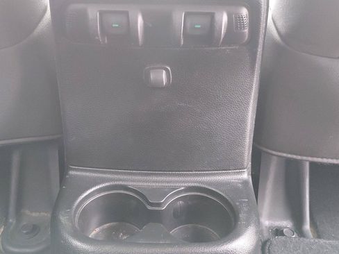 Used 2018 Jeep Wrangler Unlimited Sport S AWD/4WD image 15