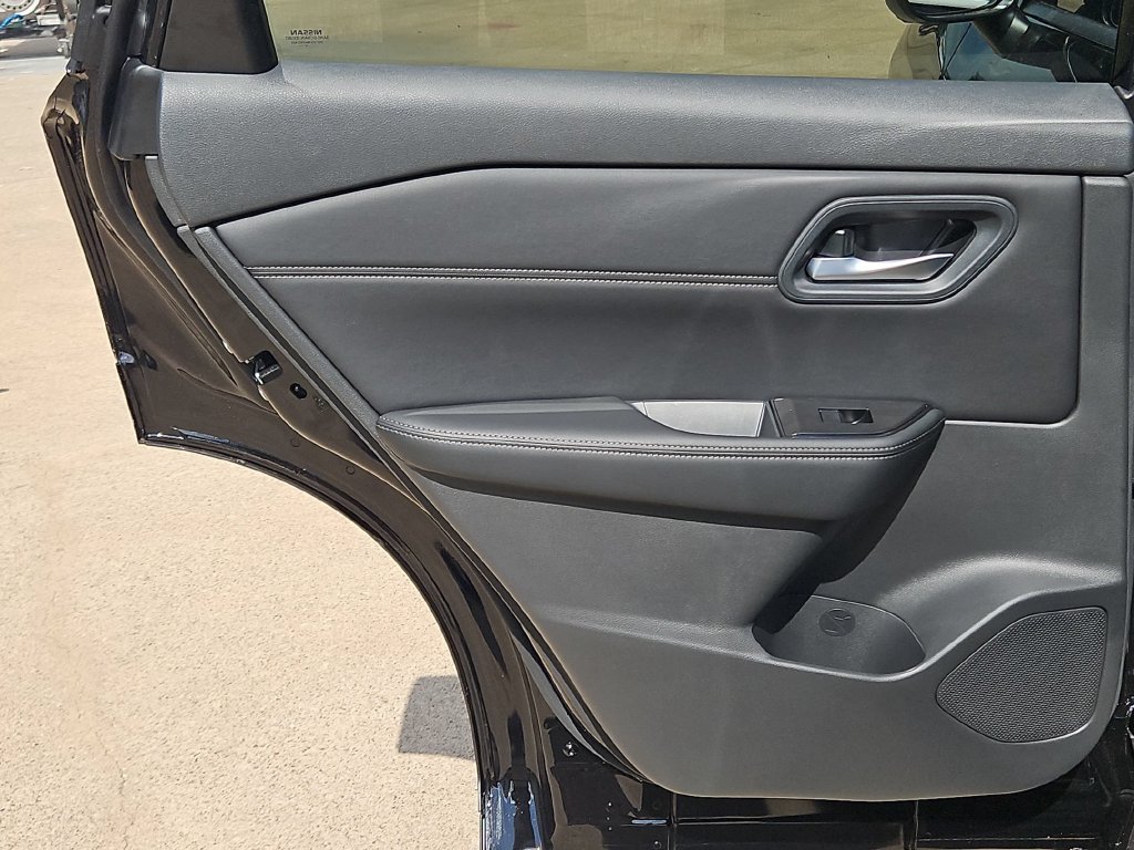 New 2026 Nissan Rogue Dark Armor FWD image 18