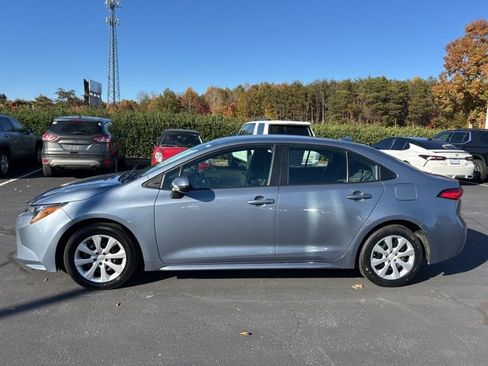 Used 2024 Toyota Corolla LE image 8