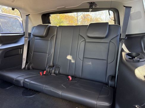 Used 2018 Chevrolet Tahoe LT image 13