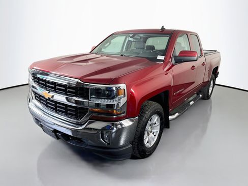 Used 2018 Chevrolet Silverado 1500 LT w/ All Star Edition AWD/4WD image 4