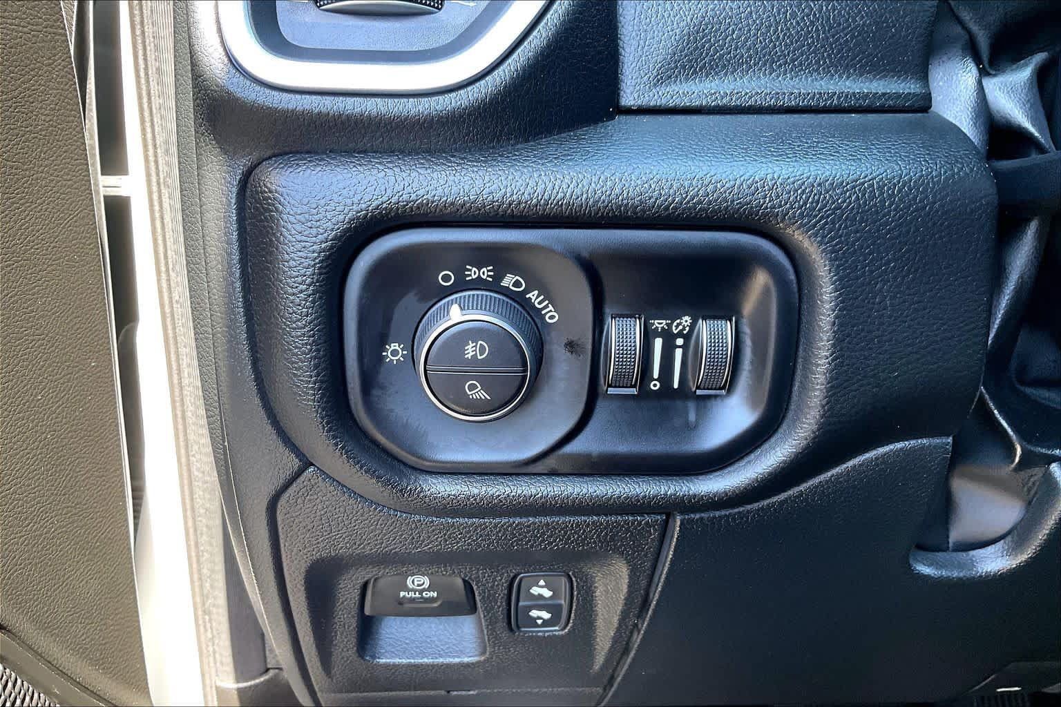 Used 2025 RAM 1500 Lone Star RWD image 14