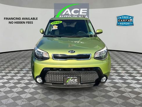 Used 2016 Kia Soul + FWD image 3