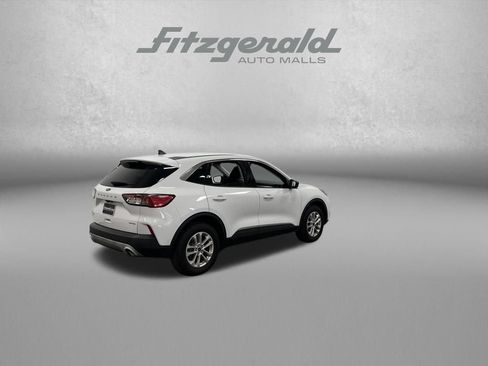 Used 2022 Ford Escape SE AWD/4WD image 6