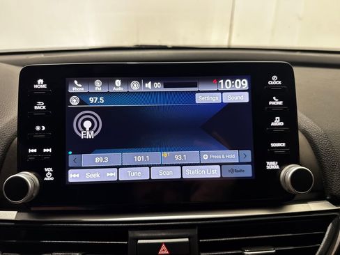 Used 2021 Honda Accord Sport image 38