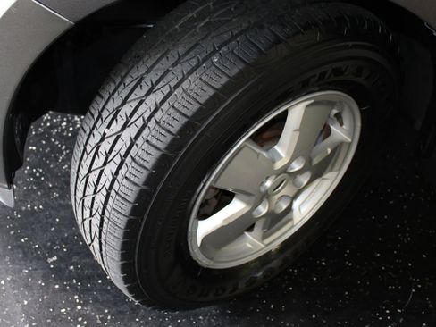 Used 2010 Ford Escape XLT FWD image 30