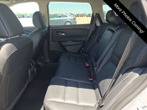 Used 2023 Nissan Rogue SL AWD/4WD image 6