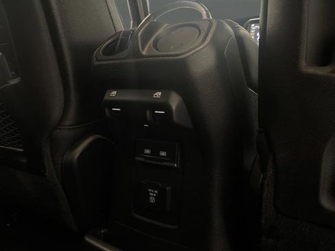 Used 2021 Jeep Wrangler Unlimited Rubicon w/ Trailer Tow Package image 33