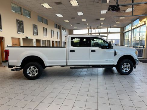 Used 2017 Ford F250 XLT image 6