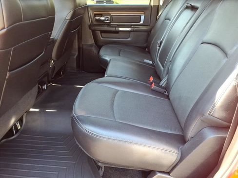 Used 2016 RAM 2500 Laramie AWD/4WD image 13