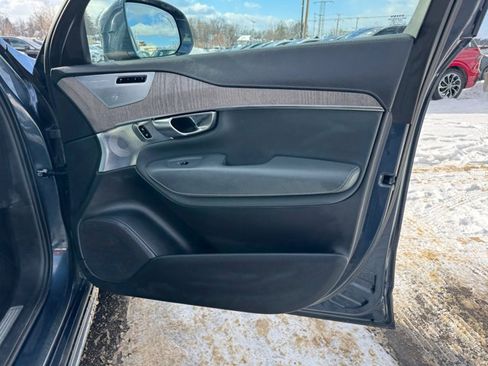 Used 2021 Volvo XC90 T6 Inscription w/ Lounge Package image 28