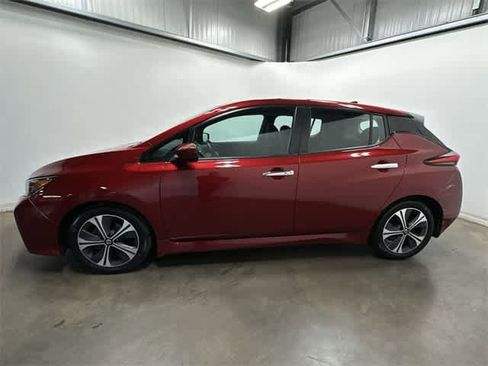 Used 2018 Nissan Leaf SV w/ SV All Weather Package image 2
