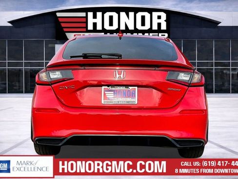 Used 2023 Honda Civic Sport image 5