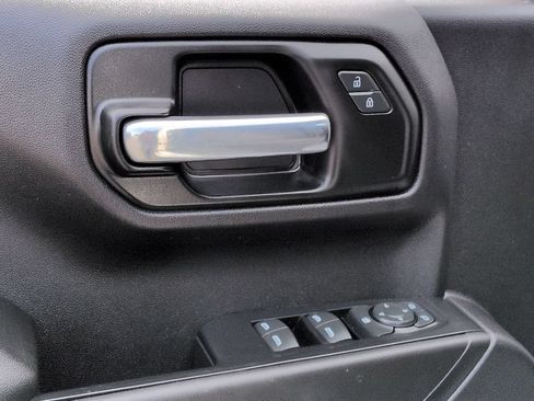 Used 2020 Chevrolet Silverado 1500 Custom w/ Custom Value Package RWD image 24