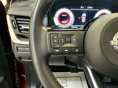 Certified 2024 Nissan Rogue Platinum AWD/4WD image 21