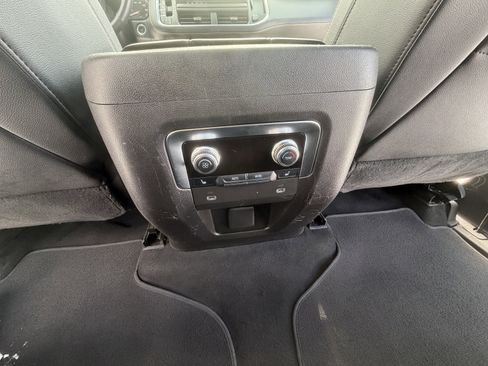 Used 2021 GMC Yukon AT4 w/ Technology Package image 22