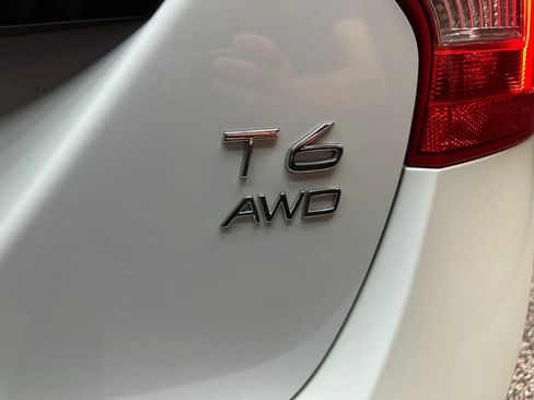 Used 2016 Volvo V60 T6 R-Design Platinum AWD/4WD image 27