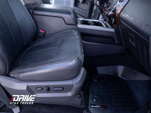 Used 2012 Ford F350 Lariat w/ Lariat Interior Pkg image 24