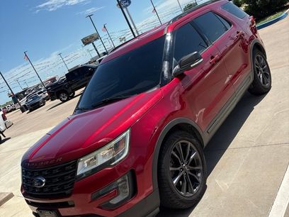 Used 2017 Ford Explorer XLT w/ Equipment Group 202A