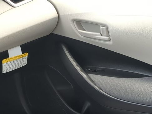 Used 2024 Toyota Corolla LE image 23