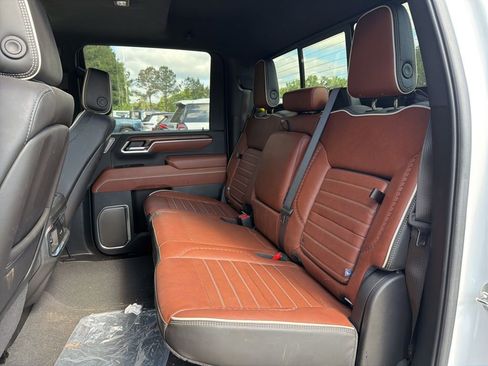 Used 2025 GMC Sierra 2500 Denali Ultimate w/ Max Trailering Package AWD/4WD image 22