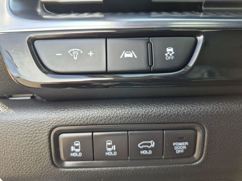 Certified 2023 Kia Carnival SX Prestige image 29