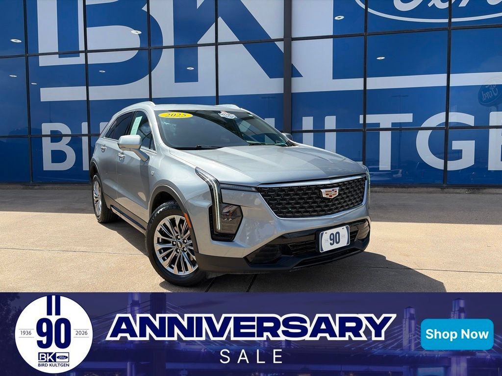 Used 2025 Cadillac XT4 Premium Luxury FWD image 1