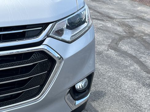 Used 2019 Chevrolet Traverse LT w/ LT Premium Package AWD/4WD image 14