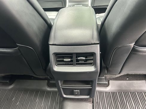Used 2019 Ford Edge SEL w/ Equipment Group 201A image 18