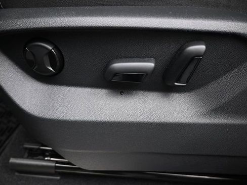 New 2026 Volkswagen Atlas SE image 33